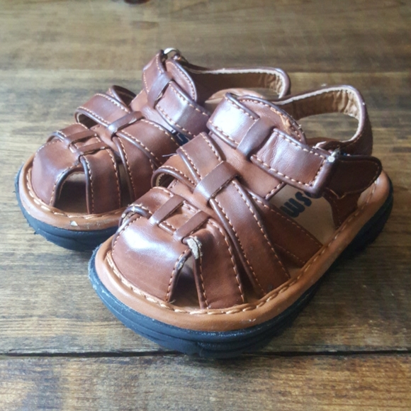 vegan leather sandals